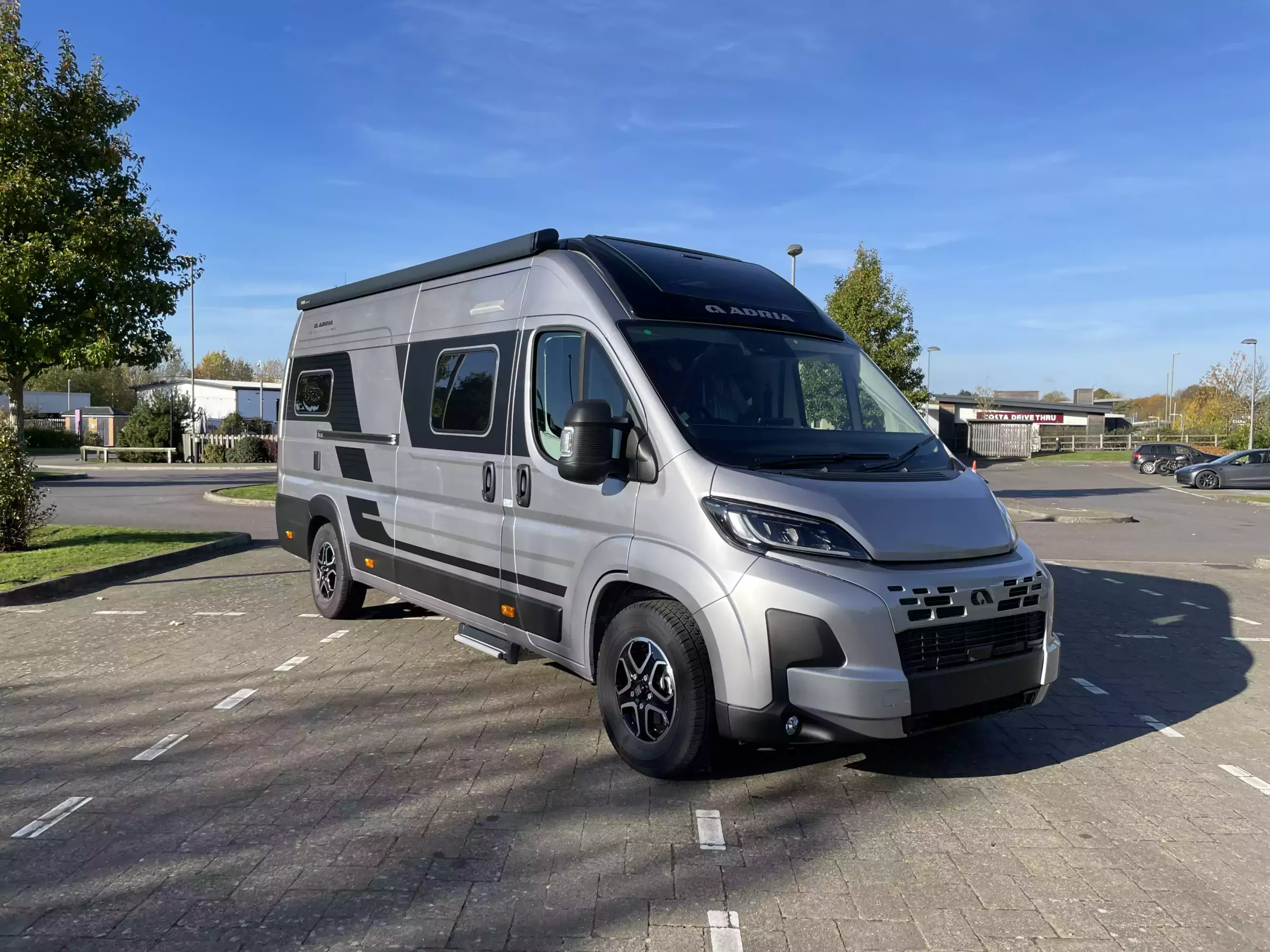 Adria Twin Supreme 640 SLB (2025 model)